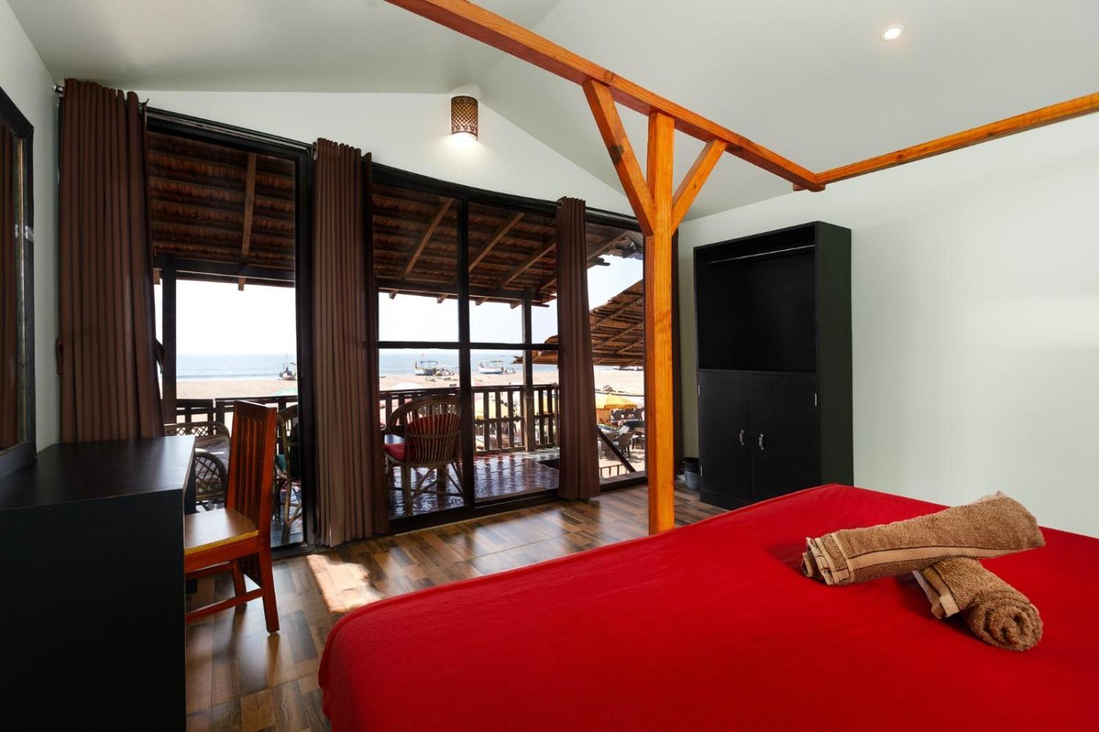 Luxury tent Om Shanti Patnem 2*