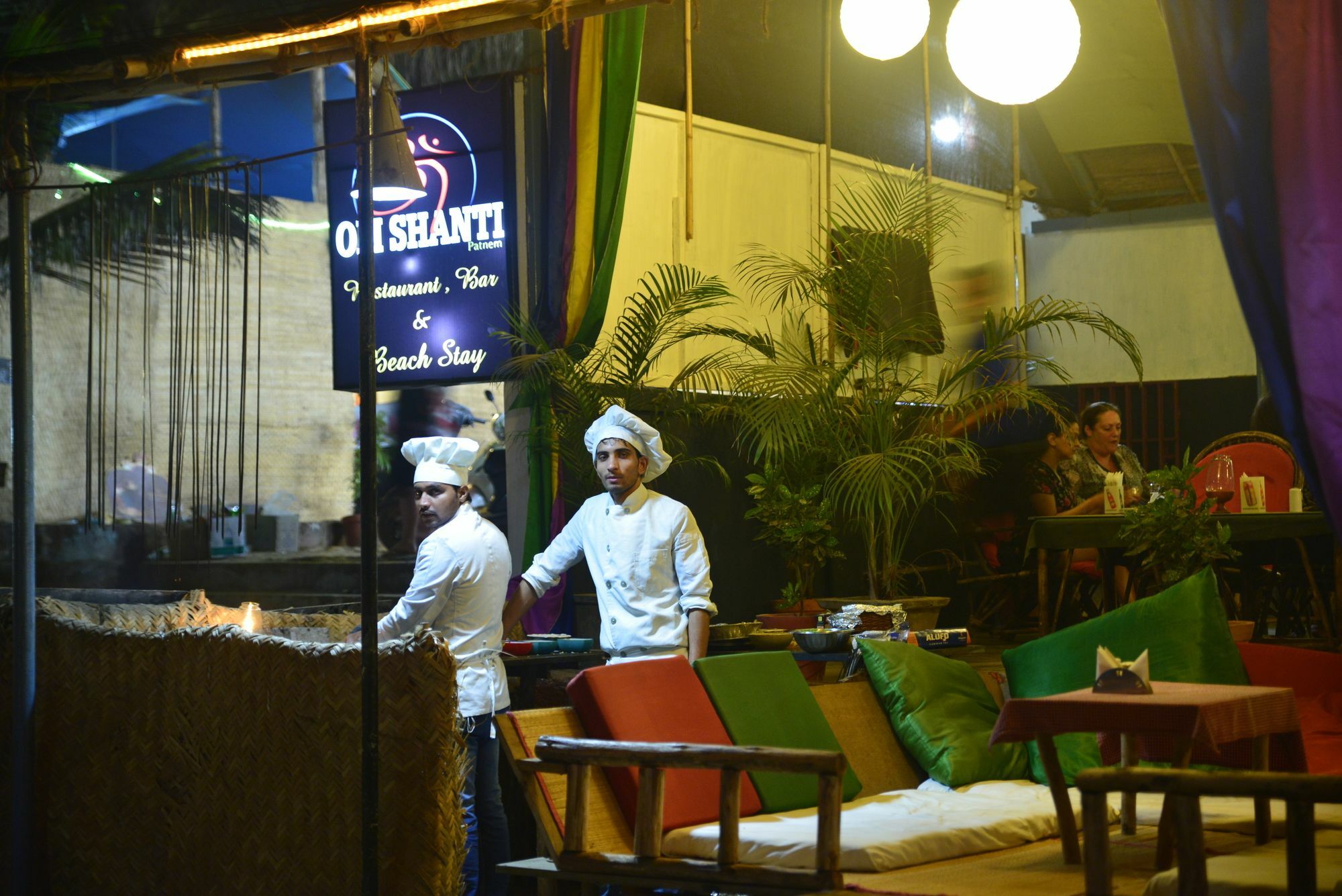 Luxury tent Om Shanti Patnem