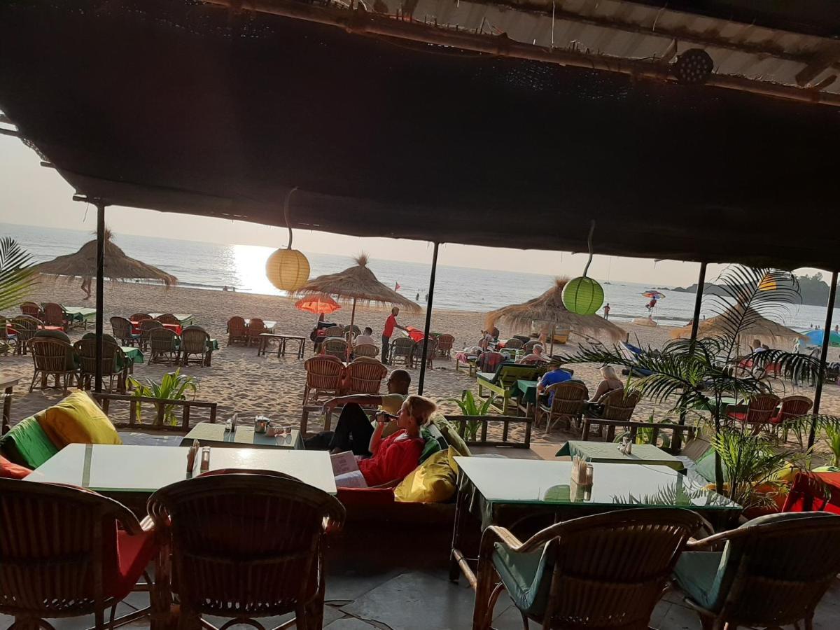 Om Shanti Patnem Luxury tent Patnem Beach